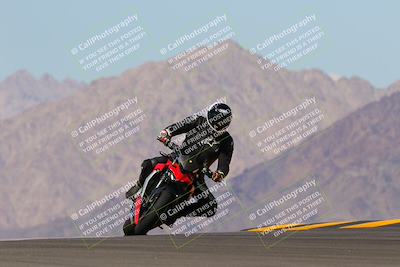 media/Oct-03-2022-Moto Forza (Mon) [[5f077a3730]]/Intermediate Group/Session 4 (Turn 9)/